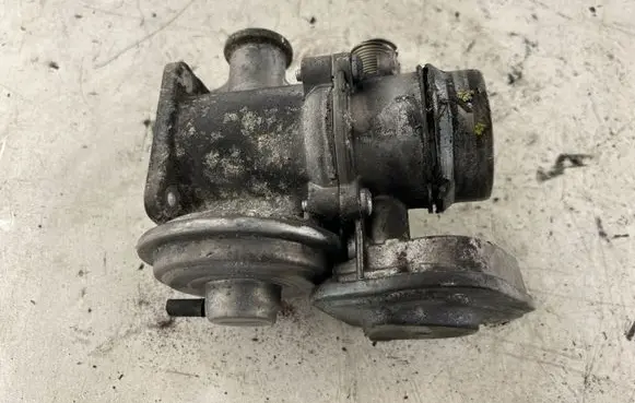 BMW X5 E70 EGR valve 70045000