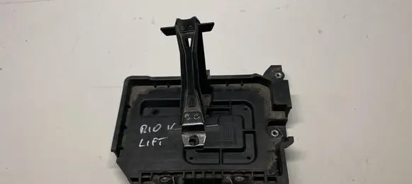 KIA Rio Battery box tray 37150H8800