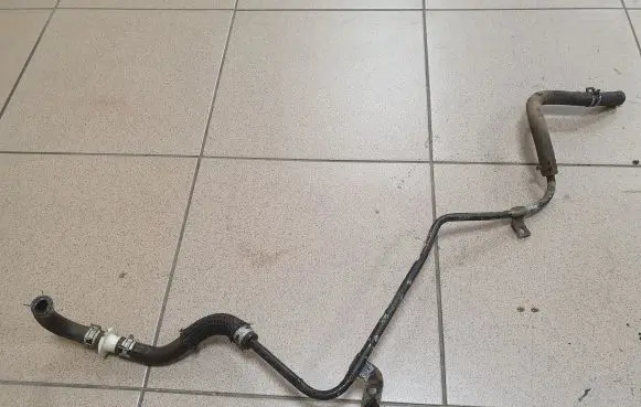 Toyota Land Cruiser (HDJ90) Engine coolant pipe/hose