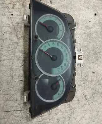Toyota Corolla Verso AR10 Speedometer (instrument cluster) MB2574203689