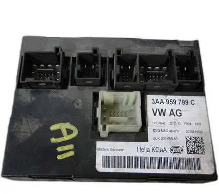 Volkswagen PASSAT B7 Other control units/modules 3AA959799C
