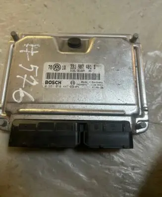 Audi A6 S6 C5 4B Engine control unit/module 3B1907401B 28SA4843 0281010447