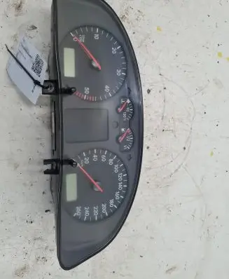 Volkswagen PASSAT B5 Speedometer (instrument cluster)