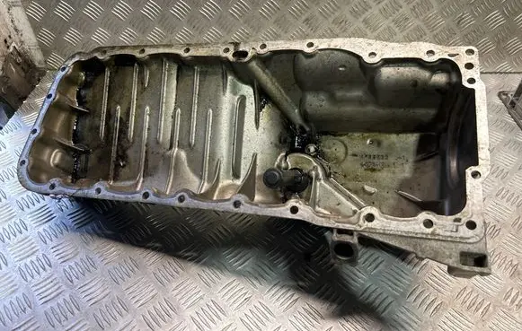 BMW 3 E90 E91 Oil sump 7800322