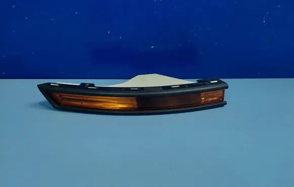 Volkswagen PASSAT B6 Front indicator light 3C0953042J 3C0807718