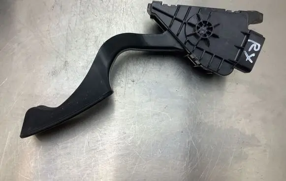 Lexus RX 330 - 350 - 400H Accelerator throttle pedal 7812048090 1988003050 08G315062A3