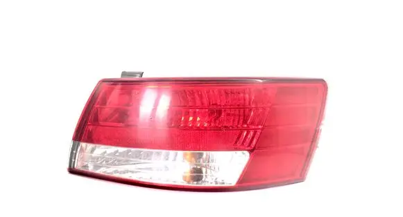 Hyundai Sonata Rear/tail lights 60530B