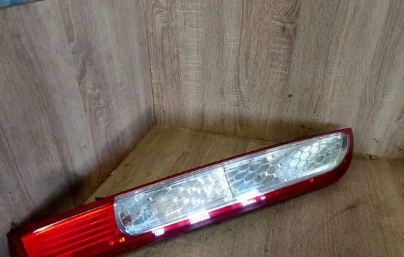 Ford Focus Rear/tail lights 8M5113405