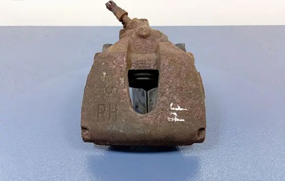 Ford Focus C-MAX Front brake caliper