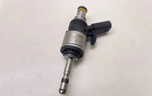 Fuel injector
