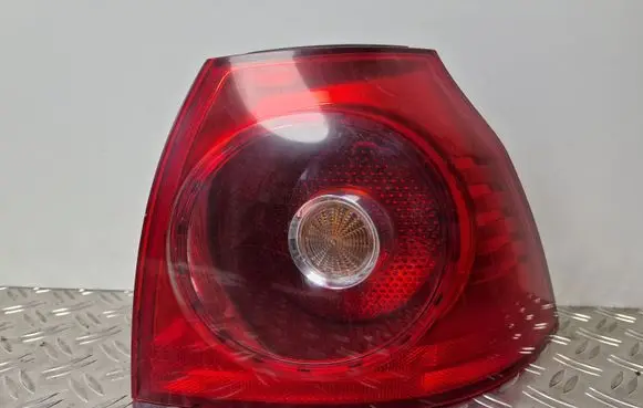 Volkswagen Golf V Rear/tail lights 1K6945096E