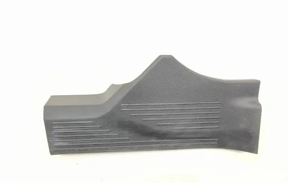 Nissan Rogue Rear sill trim cover 769546RR0A
