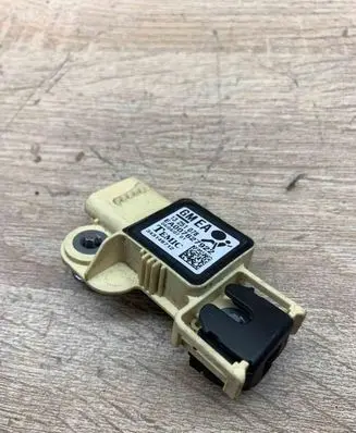 Opel Astra H Airbag deployment crash/impact sensor 13251078 EA007627922