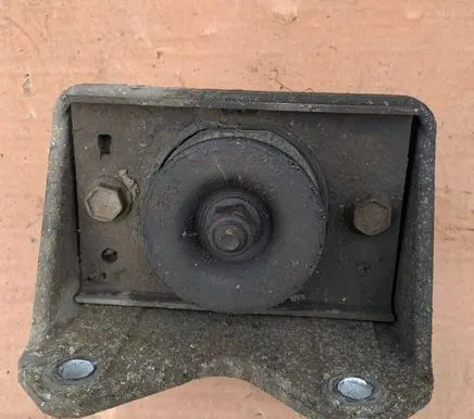 Renault Master II Rear axle beam mounts housing 