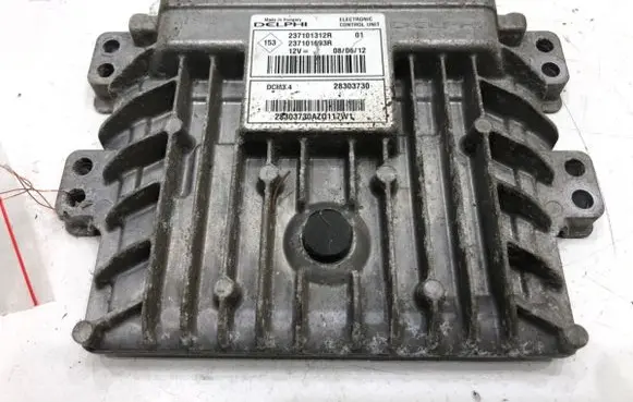 Renault Twingo II Engine control unit/module ECU 237101312R
