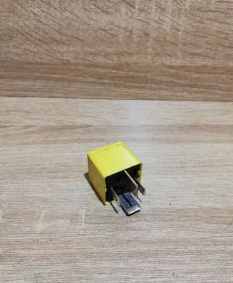 Opel Meriva A Other relay 90226846