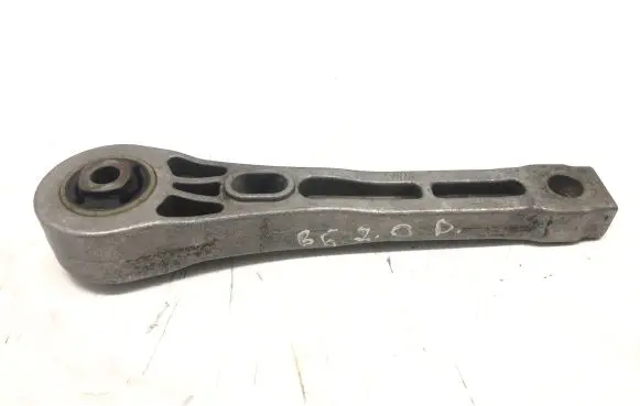 Volkswagen PASSAT B6 Engine mount bracket 3C0199855A