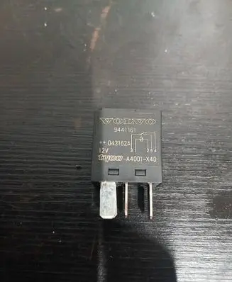 Volvo XC90 Other relay 9441161 A4001X40 043162A