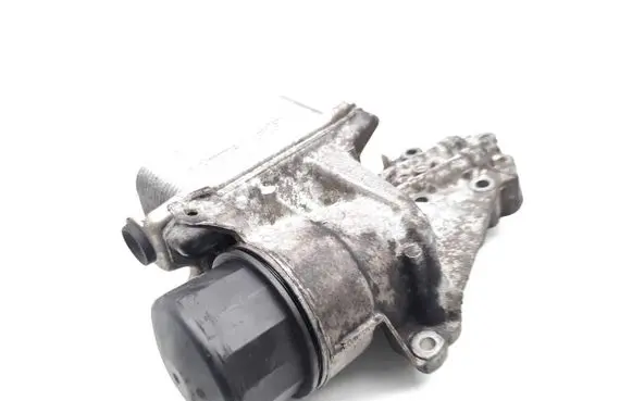 Mercedes-Benz SLK R171 Oil filter mounting bracket A2721800410