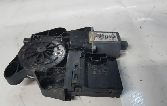 Renault Scenic III - Grand scenic III Rear door window regulator motor 827300005R