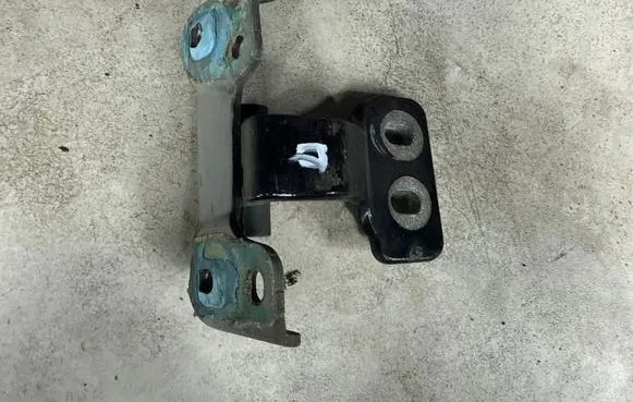 Mercedes-Benz C W204 Tailgate/trunk/boot hinge