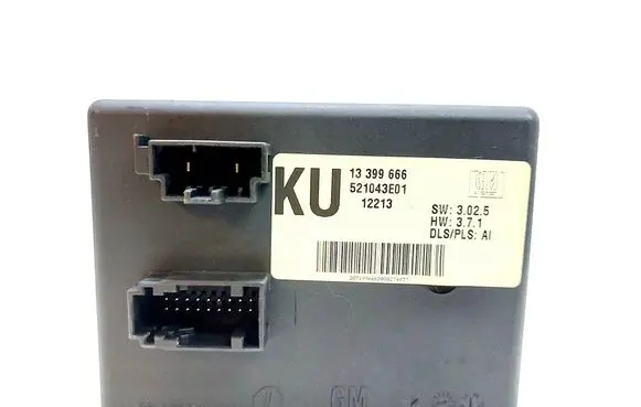 Opel Insignia A Light module LCM 13399666