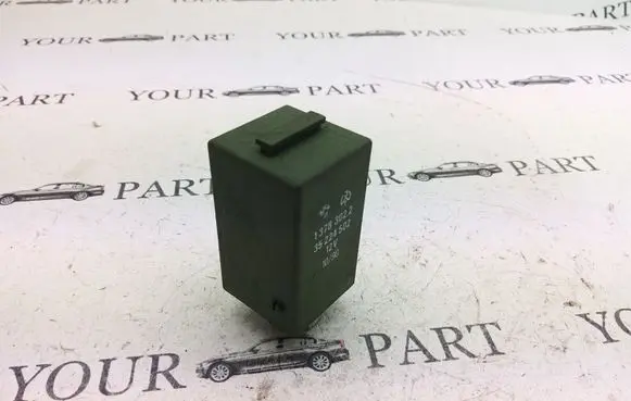 BMW 5 E34 Other relay 1378302