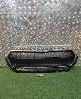 Skoda Enyaq iV Front bumper upper radiator grill 5LA853653