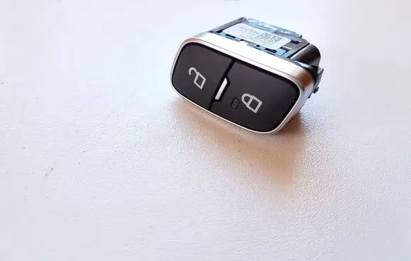 Central locking switch button