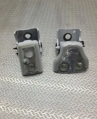 Rear door hinge set