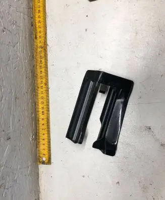 Mercedes-Benz E W212 Front passenger seat rail trim A2129191620 78010028