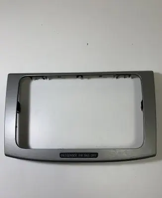 Volkswagen PASSAT B6 Radio/GPS head unit trim 3C0858069M 3C0858069