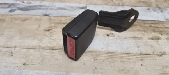 Peugeot 807 Rear seatbelt buckle