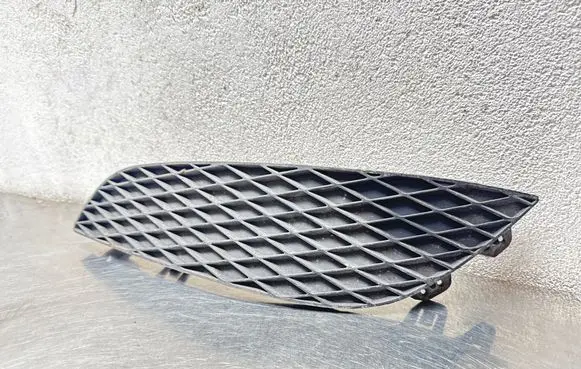 Opel Astra H Front bumper lower grill 13225762 375768702