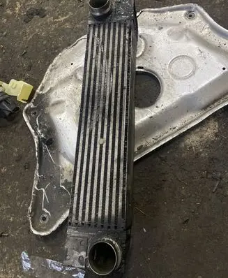 BMW 7 E65 E66 Intercooler radiator