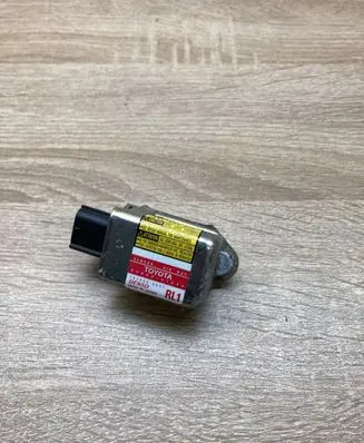 Toyota Prius (XW20) Airbag deployment crash/impact sensor 8986047040 1879000891
