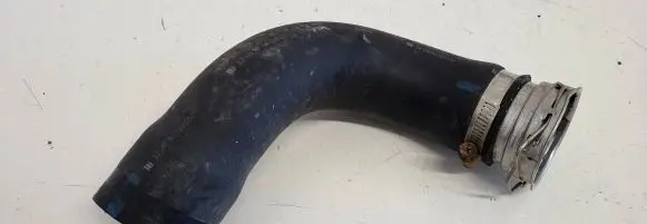 Toyota Avensis T250 Intercooler hose/pipe 180302