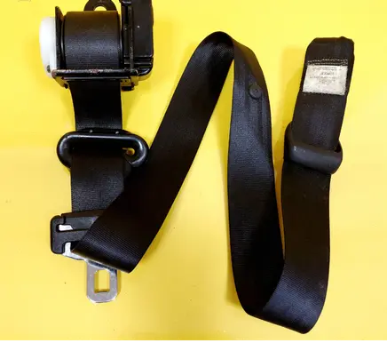 Chrysler Voyager Rear seatbelt 04680194AE
