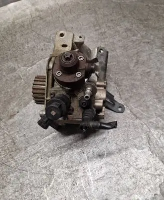 Citroen C4 II Fuel injection high pressure pump 9688499680 0445010516