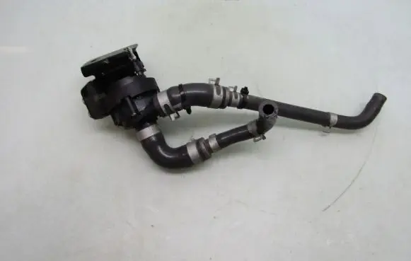 Hyundai i30 fastback Electric auxiliary coolant/water pump MT100K3001