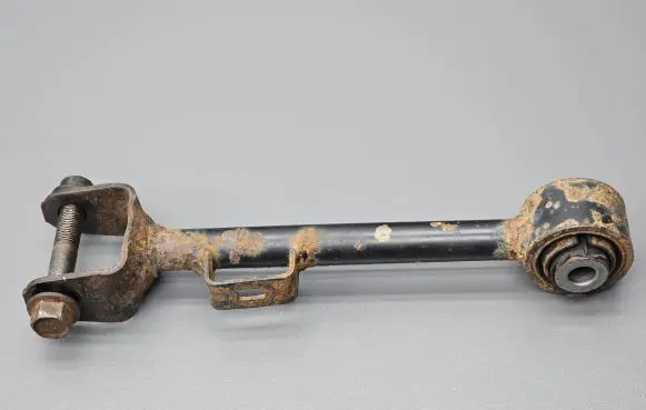 Honda CR-V Rear control arm
