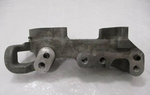 Citroen C4 II Picasso Engine mounting bracket 9673585780