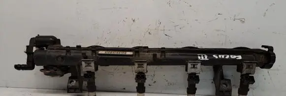 Ford Focus Fuel injector supply line/pipe 