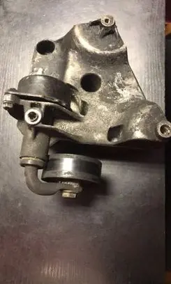 BMW 3 E46 A/C compressor mount bracket 7787319
