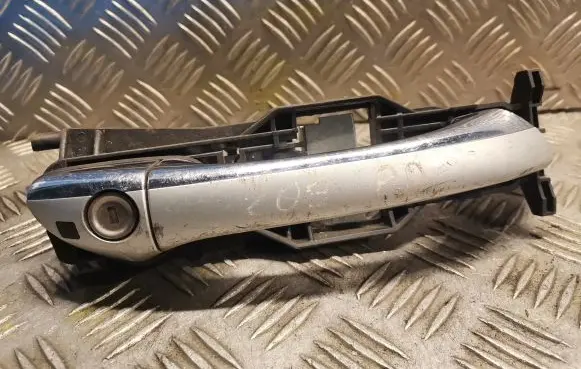 Mercedes-Benz CLK A209 C209 Front door exterior handle