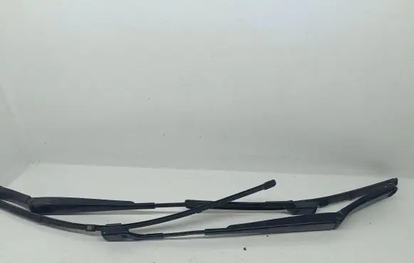 Volkswagen PASSAT B6 Windshield/front glass wiper blade 3C1955410B