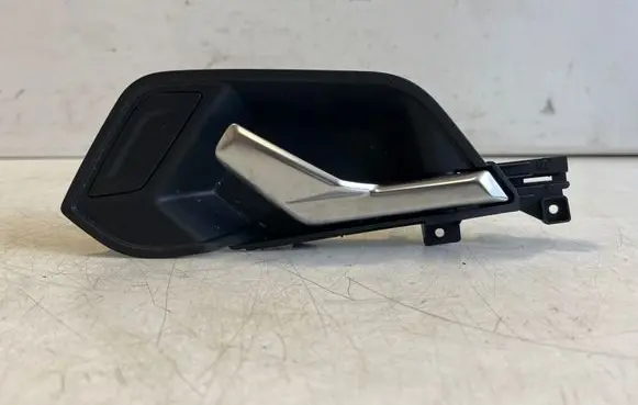 Audi Q3 F3 Front door interior handle 83A837019G