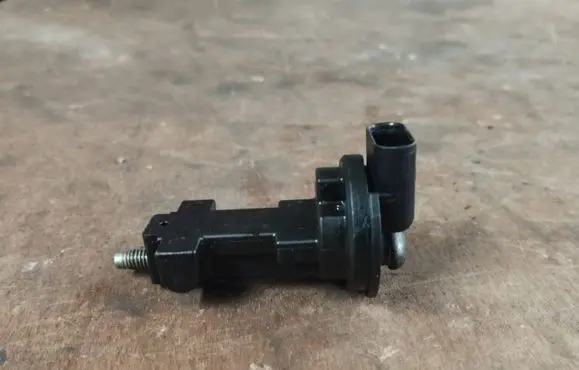 Chrysler Town u0026 Country V Camshaft position sensor 05149141AF