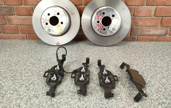 BMW 3 G20 G21 Front brake disc 6880073 8842578