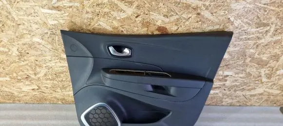 Renault Captur Front door card panel trim 